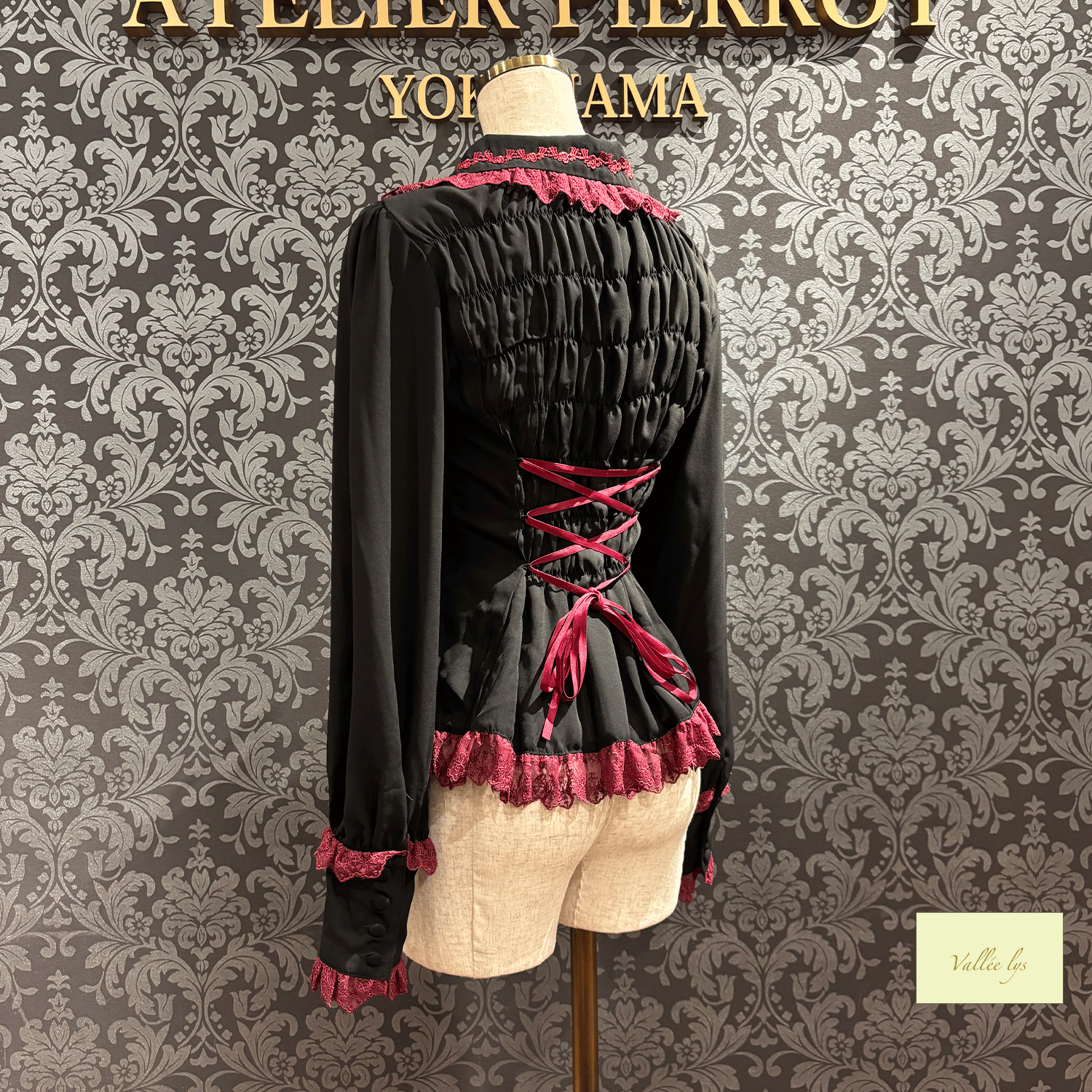 【Vallée lys】ヴァレリス Dreams Ladder Lace Long Sleeved Blouse ホワイト/ブラック×ホワイト/ブラック×ボルドー/ブラック×ネイビー/ブラック ★8月下旬発売★