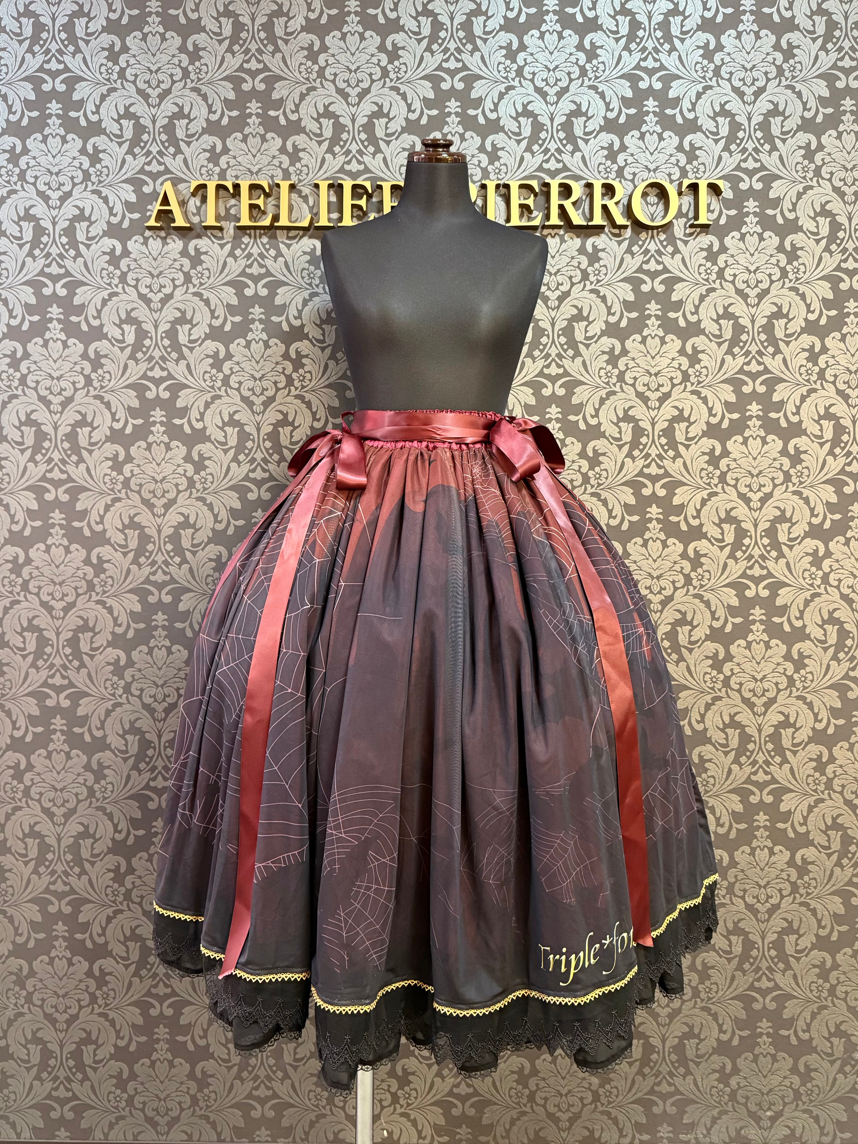 【Triple fortune】トリプルフォーチュン 蜘蛛の巣柄スカート(レッド)