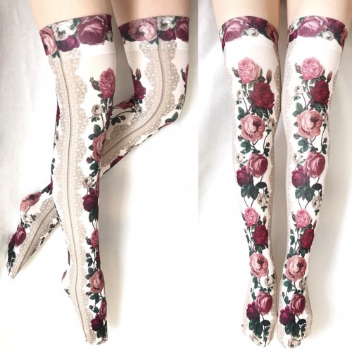 【Morun×Muuna Stoik】モランムーナストイック Rose’s thornオーバーニーソックス