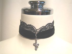 【MARBLE】マーブル クラシックブローチ付き2WAYファーストールorマフラー+十字架付きフェミニンチョーカー:ピンクファー