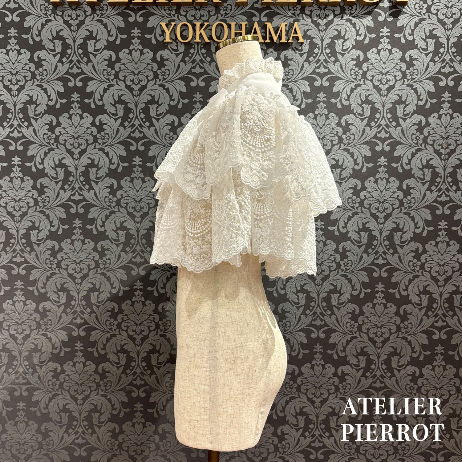 【ATELIER PIERROT】 ★Jetzt Reservierungen entgegennehmen★Chantilly-Spitzen-CapeletWhite/Black
