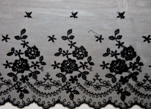 Race de tulio de motivos de flores Black 13.7m