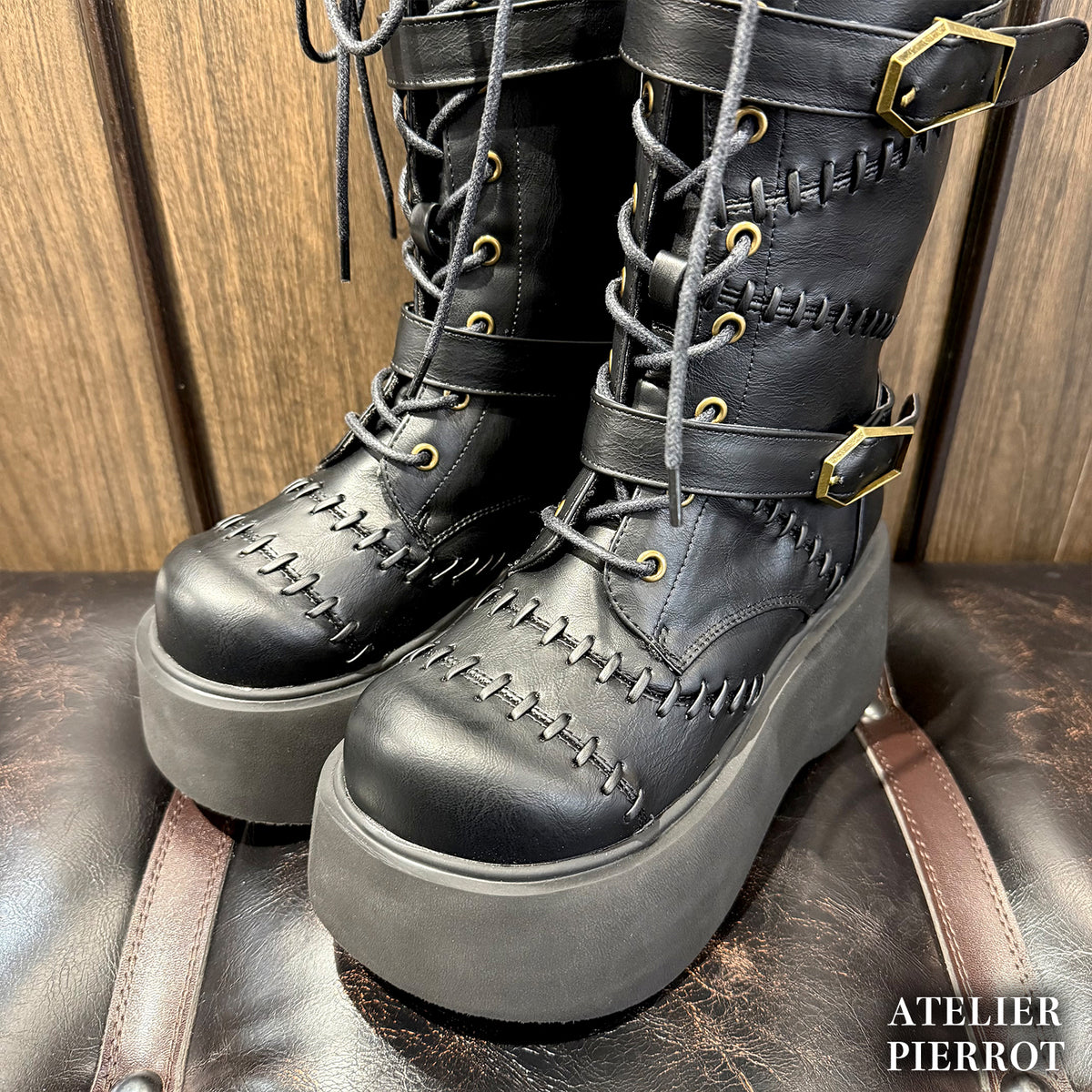 【ATELIER PIERROT】 ★ご予約受付中★ “Nocturnal Grave” Mended Boots ホワイト/ブロンズ/ブラック S/M/L/XL