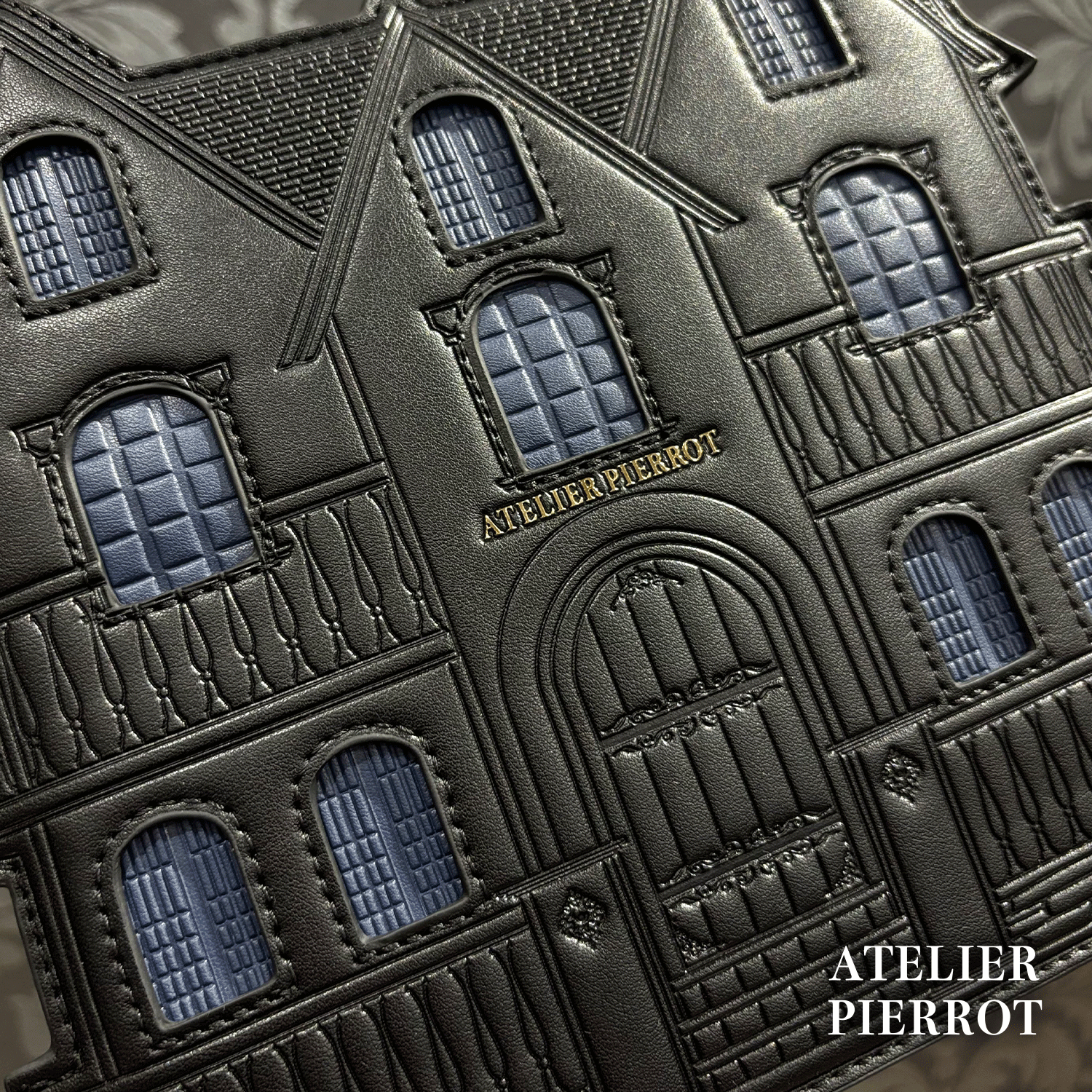 【ATELIER PIERROT】 Haunted House Pochette ホワイト/パープル/ブラック ★11月中旬〜下旬発売★