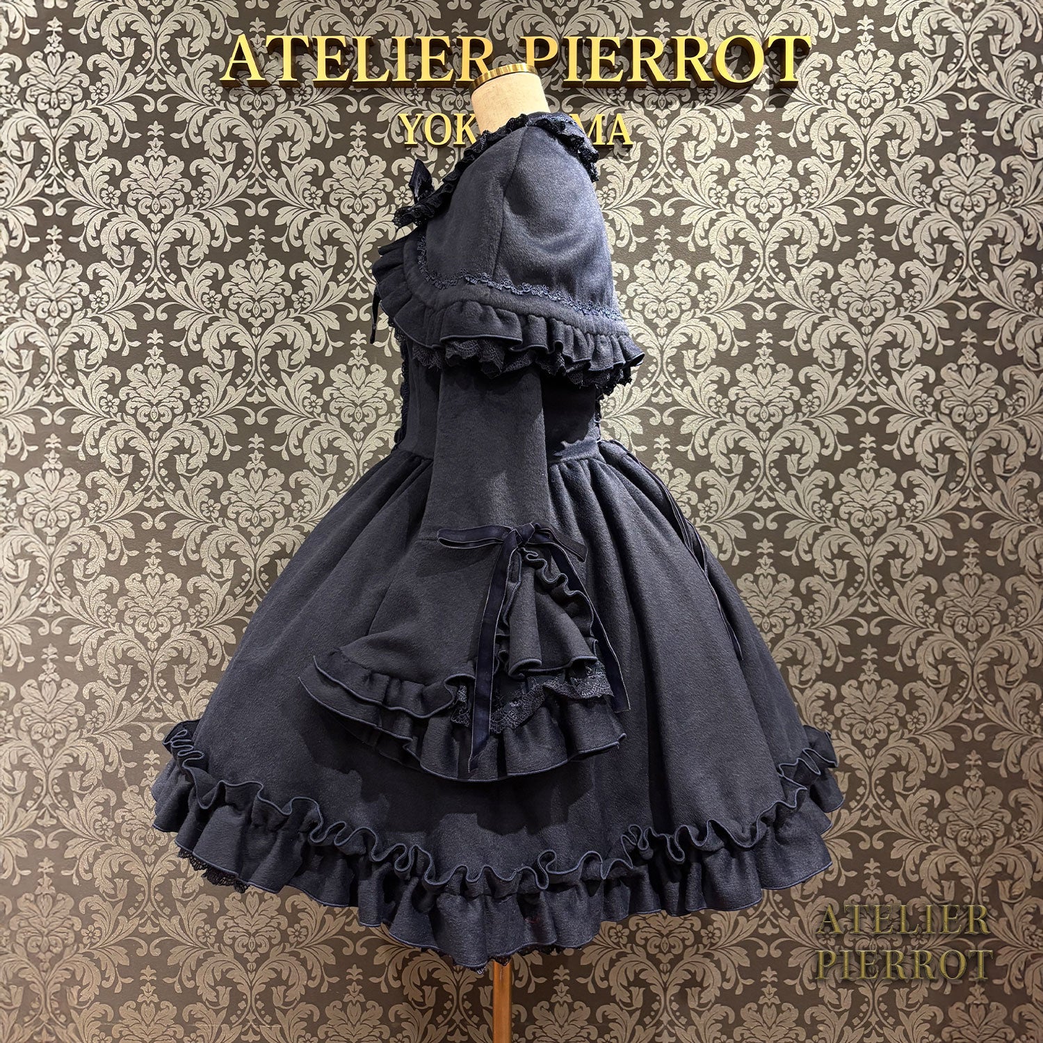【ATELIER PIERROT】 Fleur d'Hiver Coat White/Bordeaux/Navy/Black★Released from late October to early November★