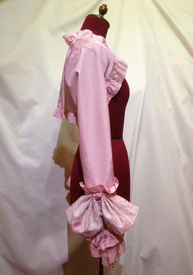 【MARBLE】マーブル リボンアクセサリー付きロマンティックボレロ:ピンクシャンタン×ピンク白刺繍ストライプフリル