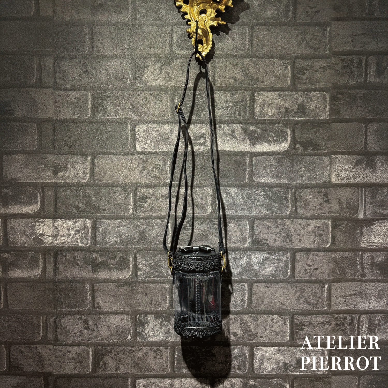 【ATELIER PIERROT】 “Throne” Doll Pouch ホワイト/ボルドー/ブラック