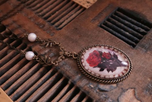 【Luxmira】ルクスミラ Necklace “小さな秘密“ series(薔薇とパール/鍵/鍵穴)