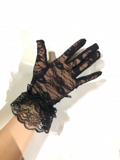 【MARBLE】マーブル モチーフ付き花柄レース地ショート手袋:黒×黒バラ