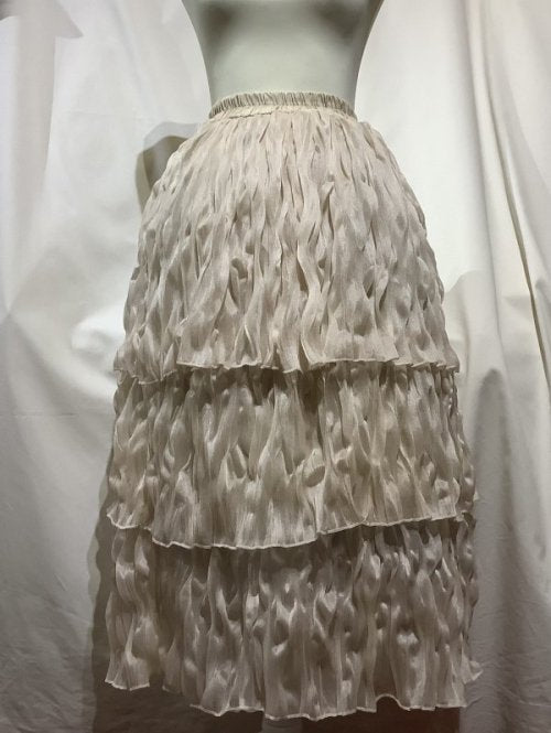 【MARBLE】マーブル プリーツしわ加工ロングフリルスカート:オフ白