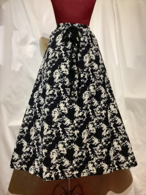 【MARBLE】マーブル ゴシック柄フリンジリボン付きロングスカート