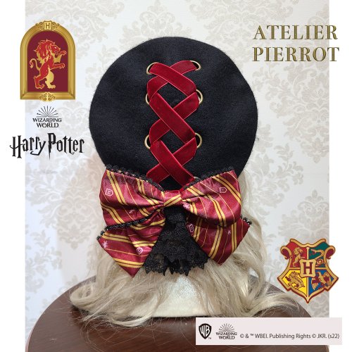 【ATELIER PIERROT】ハリー・ポッター リボンブローチ付きレースアップベレー帽 グリフィンドール