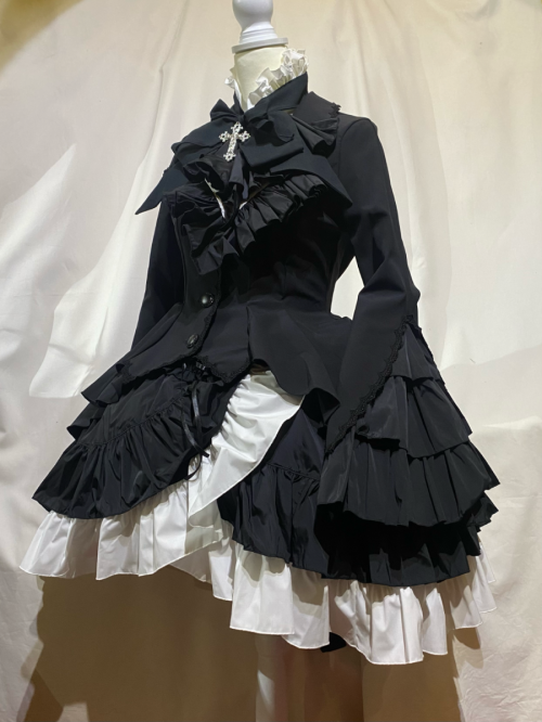 【MARBLE】マーブル 編み上げ巻きフリルスカート:黒×白