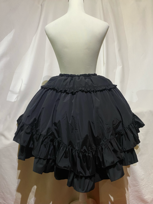 【MARBLE】マーブル 編み上げ巻きフリルスカート:黒