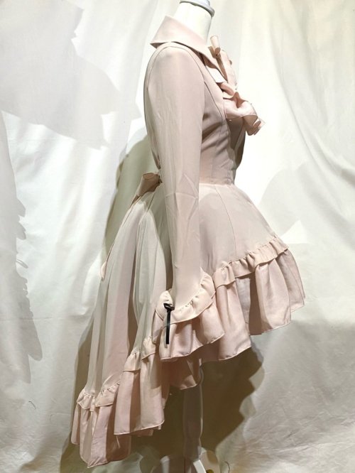 【MARBLE】マーブル ゴシック調ダイヤカットタイ付きブラウス型ワンピース:薄ピンク×白パール