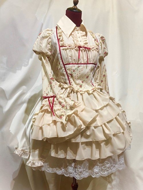 【MARBLE】マーブル ブラウス&スカートセットアップ風全身コーディネートワンピース:オフ白×オフ白赤バラアンティーク柄(スカート後ろオフ白無地)