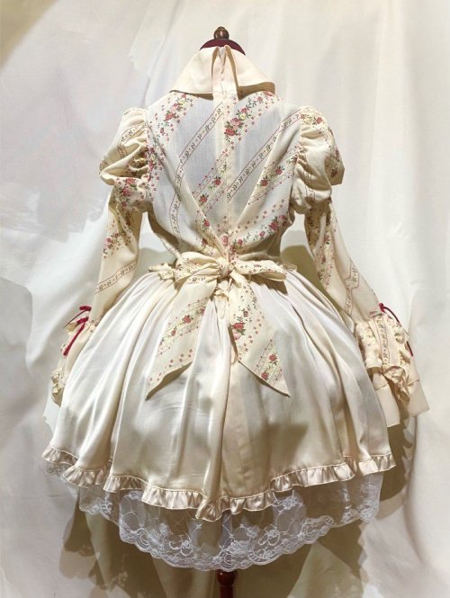 【MARBLE】マーブル ブラウス&スカートセットアップ風全身コーディネートワンピース:オフ白×オフ白赤バラアンティーク柄(スカート後ろオフ白無地)