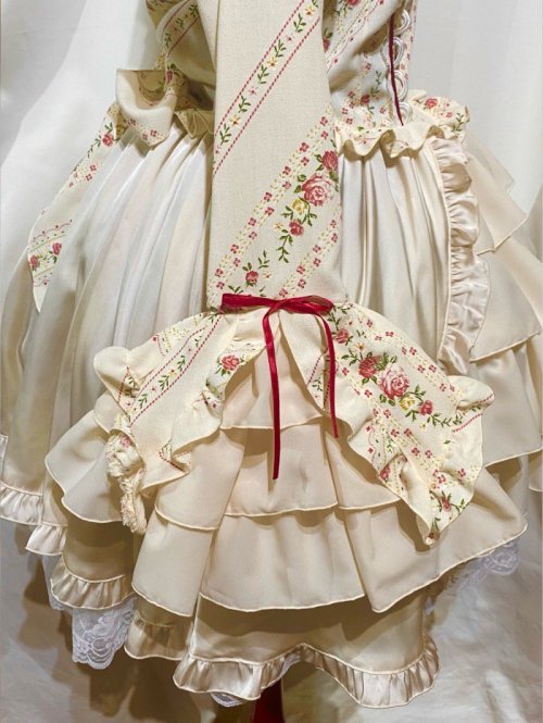 【MARBLE】マーブル ブラウス&スカートセットアップ風全身コーディネートワンピース:オフ白×オフ白赤バラアンティーク柄(スカート後ろオフ白無地)