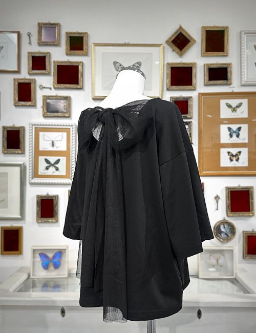 【Na+H】エヌエープラスエイチ drift背中リボンカットソー