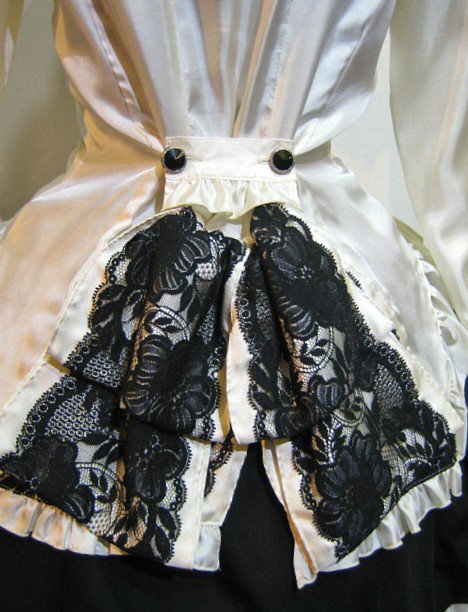 【MARBLE】マーブル ビジュータイ付きバッスルリボンブラウス:白