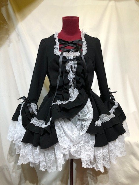 【MARBLE】マーブル 編み上げ総フリルドレスワンピース:黒×白レース