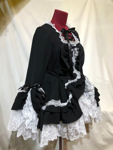 【MARBLE】マーブル 編み上げ総フリルドレスワンピース:黒×白レース