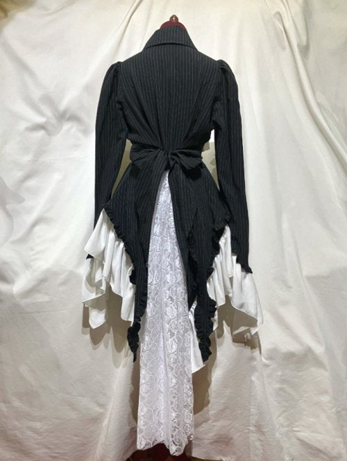 【MARBLE】マーブル タイ付きドレープ飾りゴシックエレガンスブラウスワンピース:黒白ストライプ×白フリル