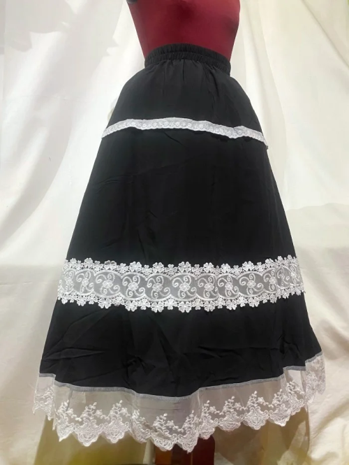 【MARBLE】マーブル レース飾りティアードロングスカート:黒×白レース