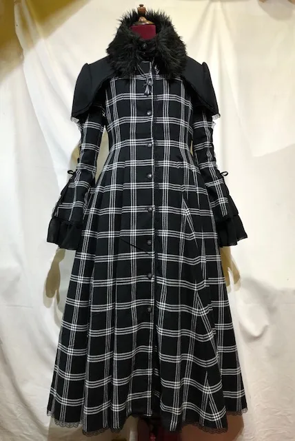 【MARBLE】大理石 ★SALE不适用★装饰交叉毛皮领口披肩+袖子编织长款喇叭大衣:黑白格子