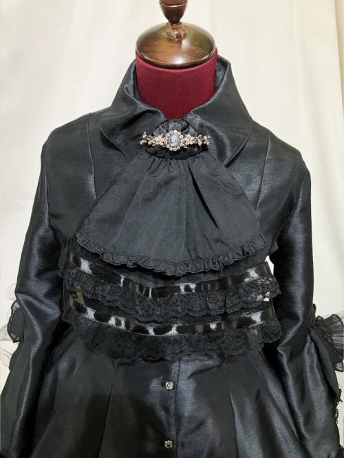 【MARBLE】マーブル ラグジュアリーカメオバレッタタイ付きフォーマルドレスワンピース:黒シャンタン