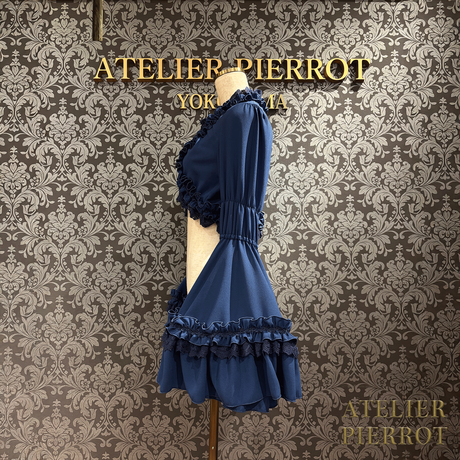 【ATELIER PIERROTPrincess Sleeve Bolero白/酒/海蓝色/黑