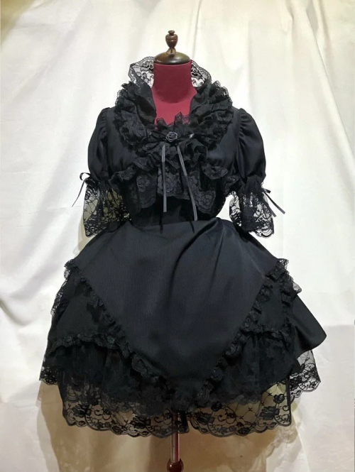 【MARBLE】マーブル 切り替え総フリルワンピース+パニエ入りボリュームレース付きスカート:黒ストライプ×黒レース