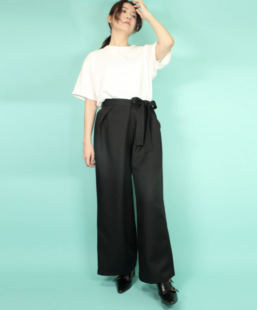 【HERHUM】ハーハム タックリボンのワイドパンツ