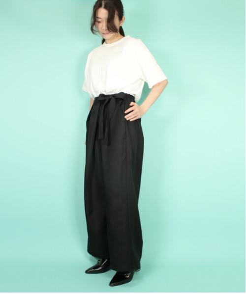 【HERHUM】ハーハム タックリボンのワイドパンツ