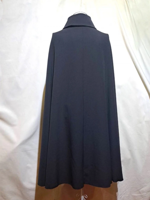 【MARBLE】マーブル ボリュームタイ付きロングマント:紺×黒