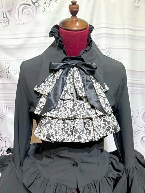 【MARBLE】マーブル リバーシブルタイ付き姫袖ブラウス:黒×黒地白ゴシック
