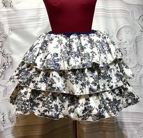 【MARBLE】マーブル パ二エ入り3段スカート +タック変形スカート:紺×白ジャガード黒グレー花柄