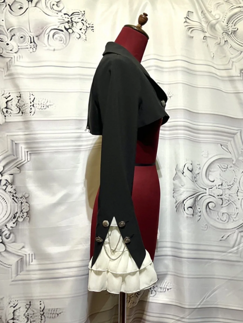 【MARBLE】マーブル エンブレムチェーン付き姫袖ショートジャケット:黒×白フリル