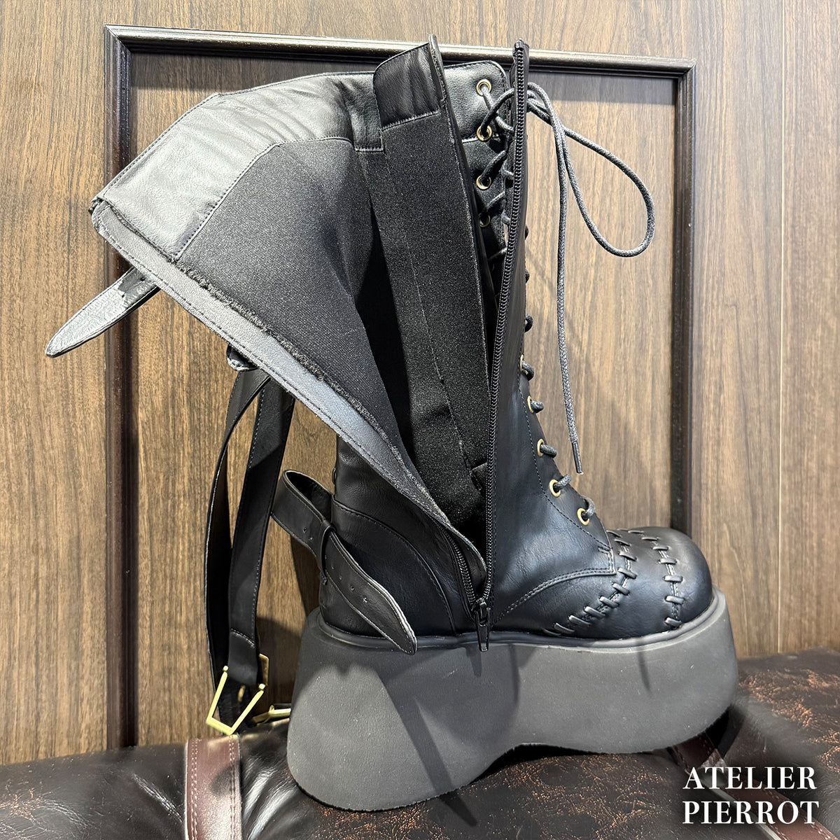 【ATELIER PIERROT】 ★ご予約受付中★ “Nocturnal Grave” Mended Boots ホワイト/ブロンズ/ブラック S/M/L/XL