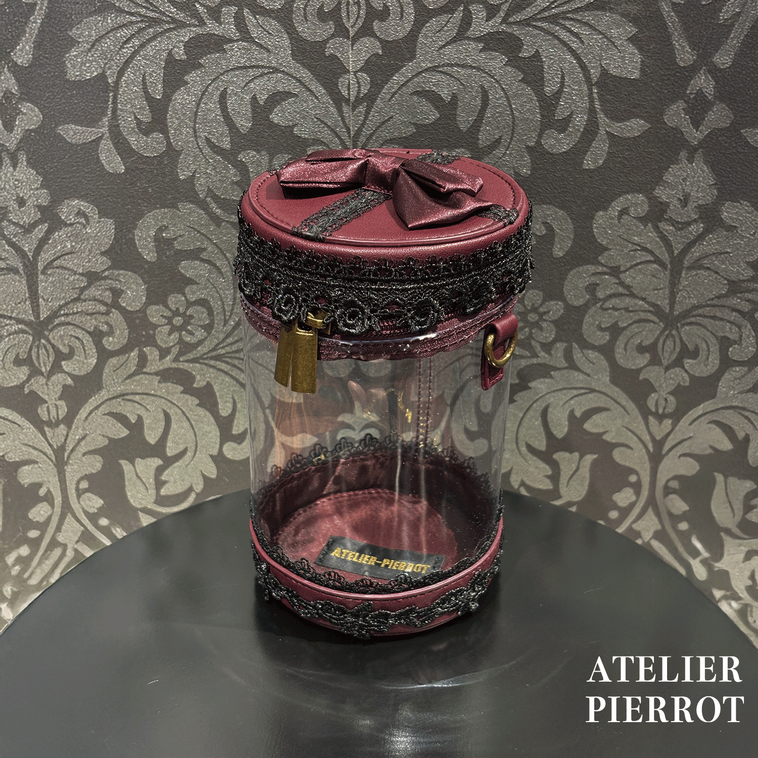 【ATELIER PIERROT】 “Throne” Doll Pouch ホワイト/ボルドー/ブラック ★11月中旬〜下旬発売★