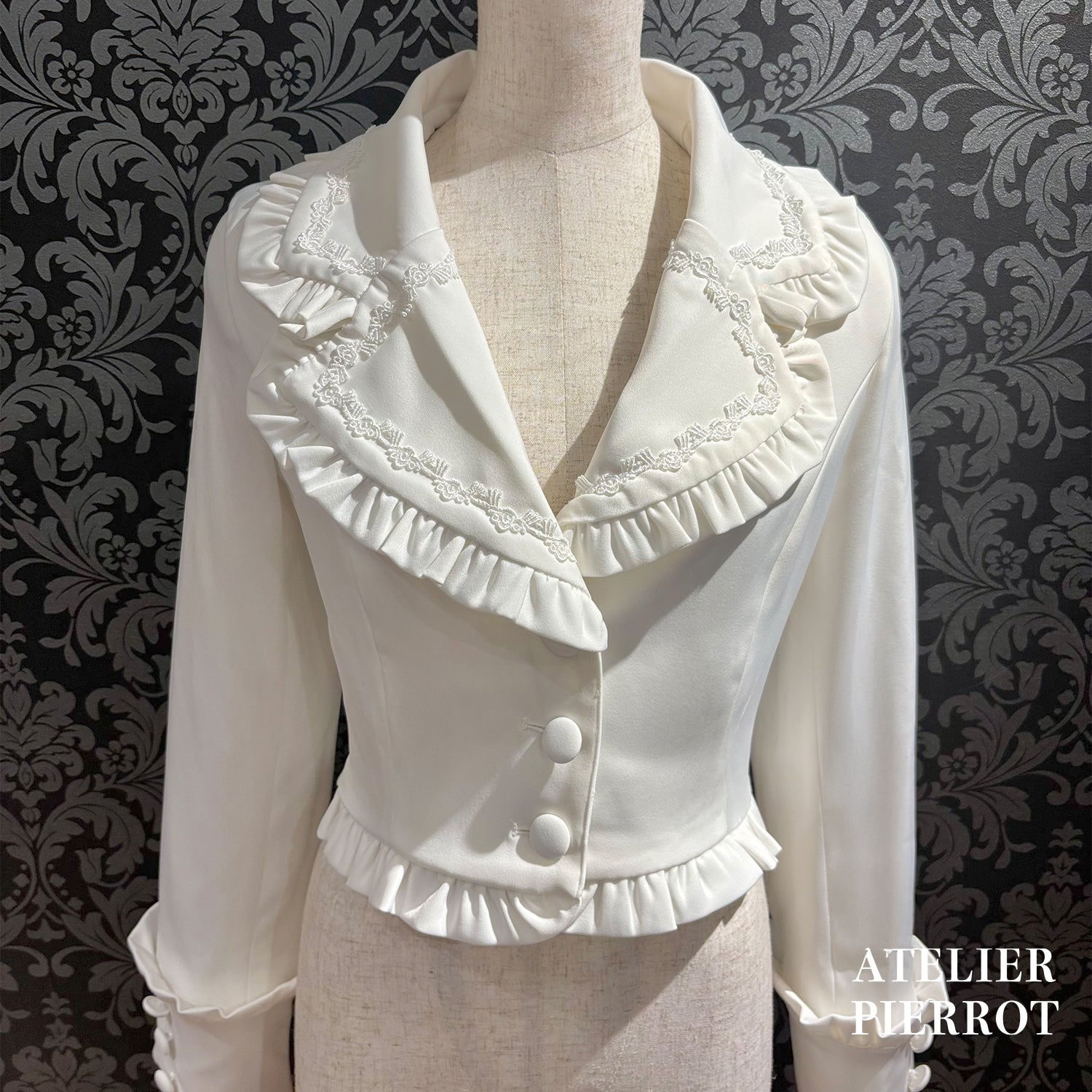 【ATELIER PIERROT】 Frilled Tailored Jacket ホワイト/ブラック