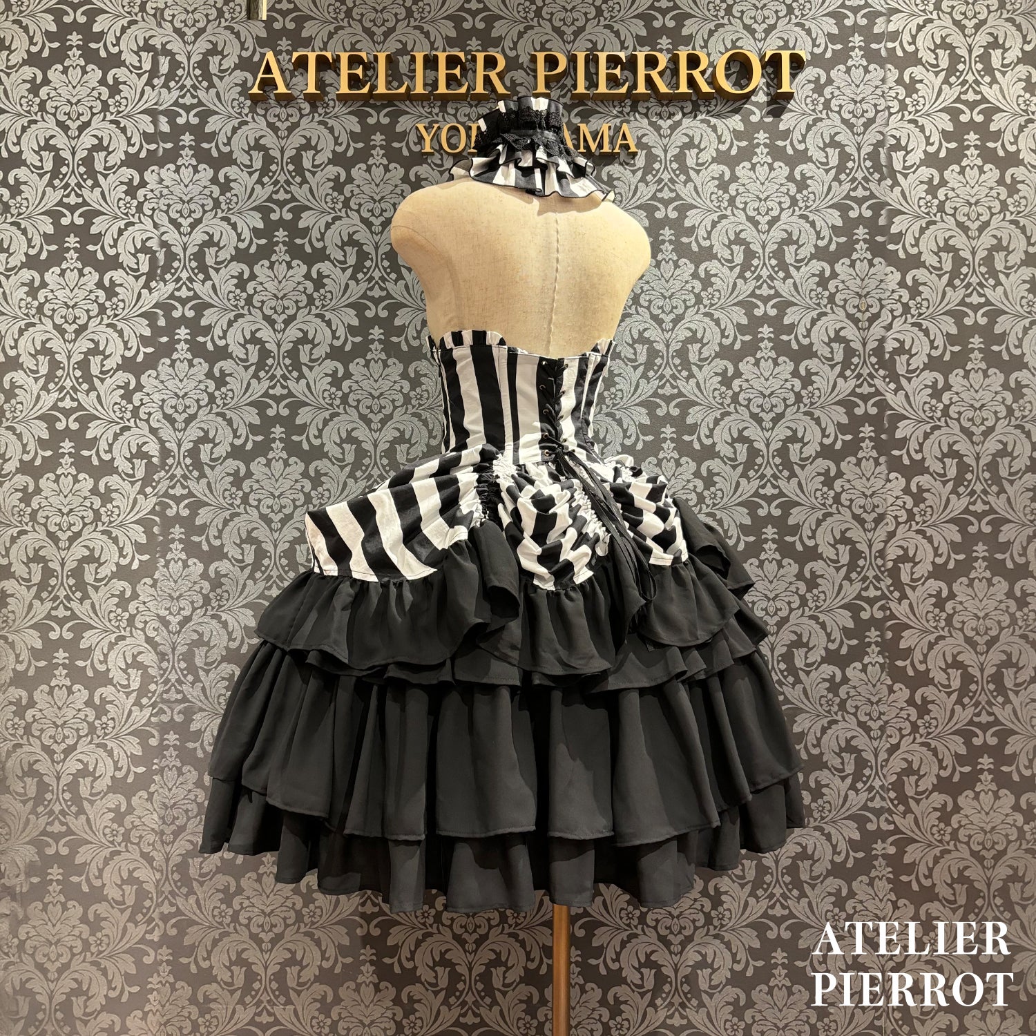 【ATELIER PIERROT】 ★Jetzt Reservierungen entgegennehmen★ Marionetten-Korsett-Rock-Set gestreift/Black