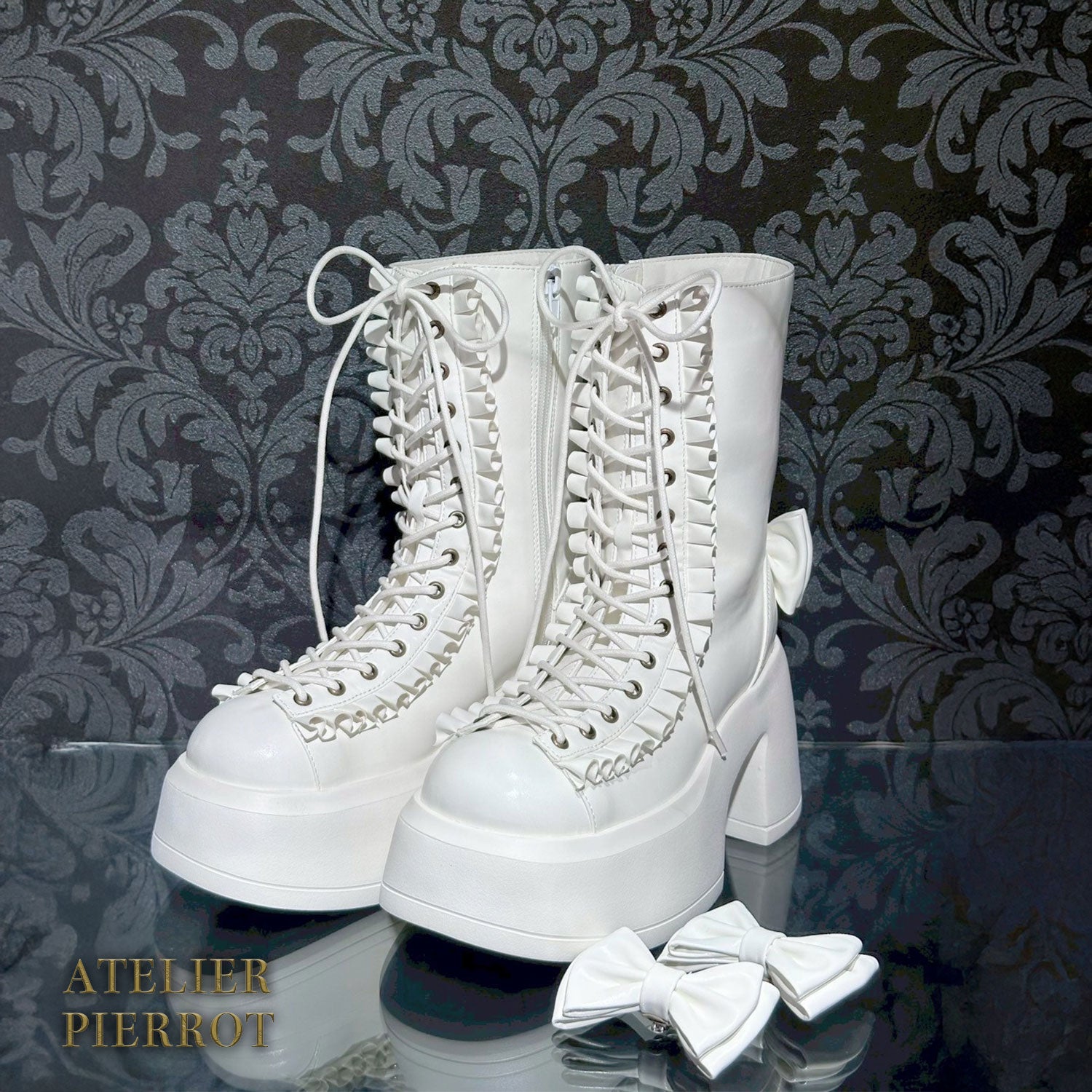 【ATELIER PIERROTChunky Frilled Ribbon Boots白色/黑色S /M /L/XL