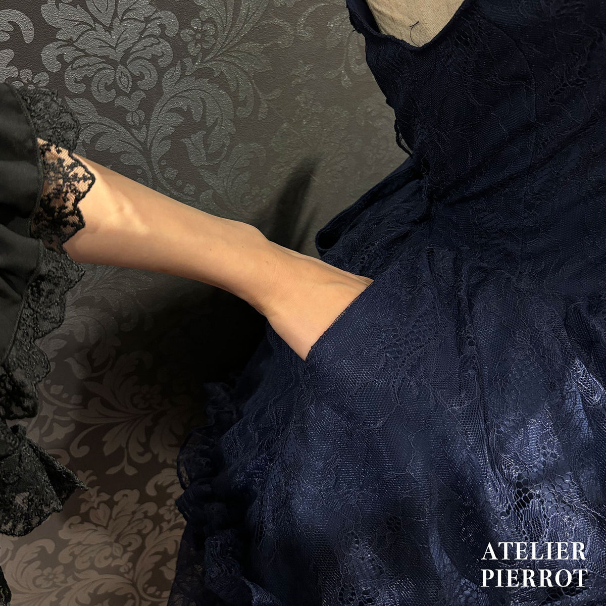 【ATELIER PIERROT】 Claudia Lace Mini Jumperskirt ホワイト/ボルドー/パープル/ネイビー/ブラック