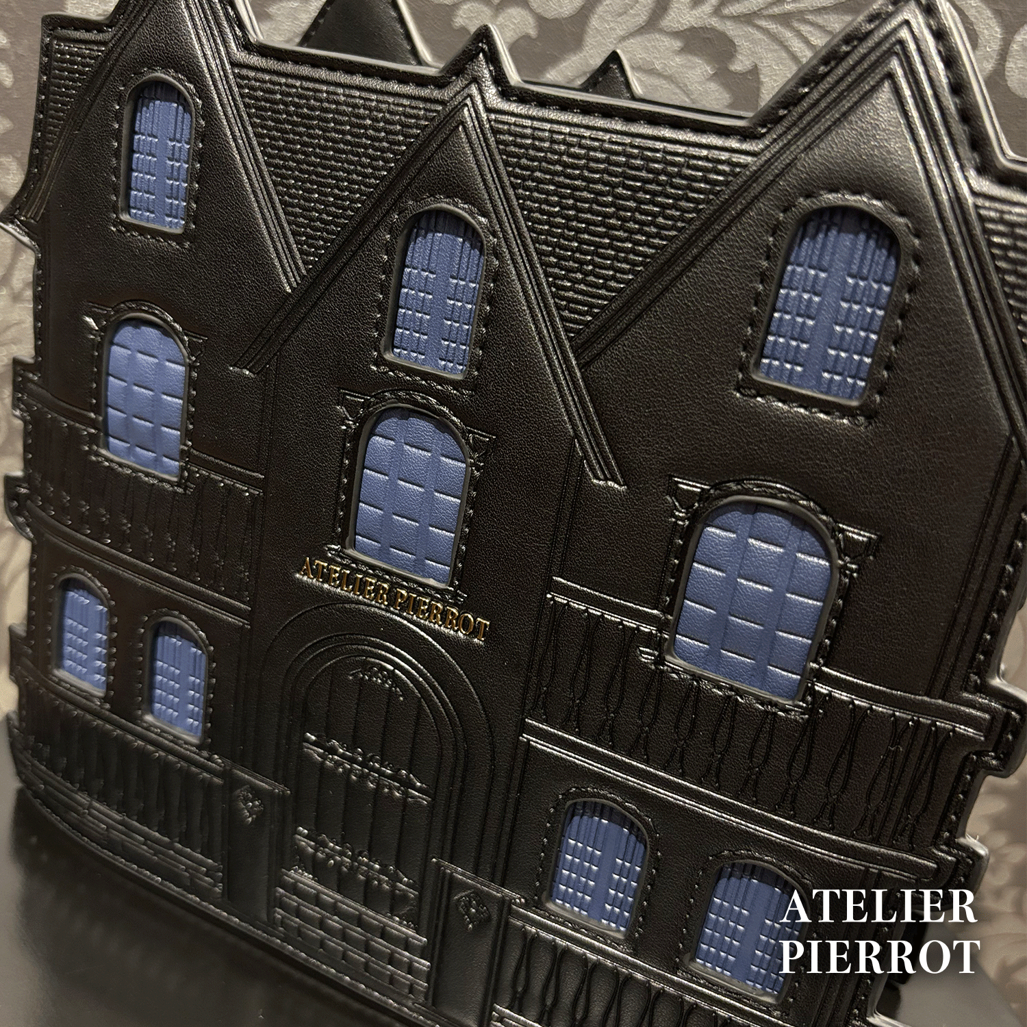 【ATELIER PIERROT】 Haunted House Pochette ホワイト/パープル/ブラック ★11月中旬〜下旬発売★