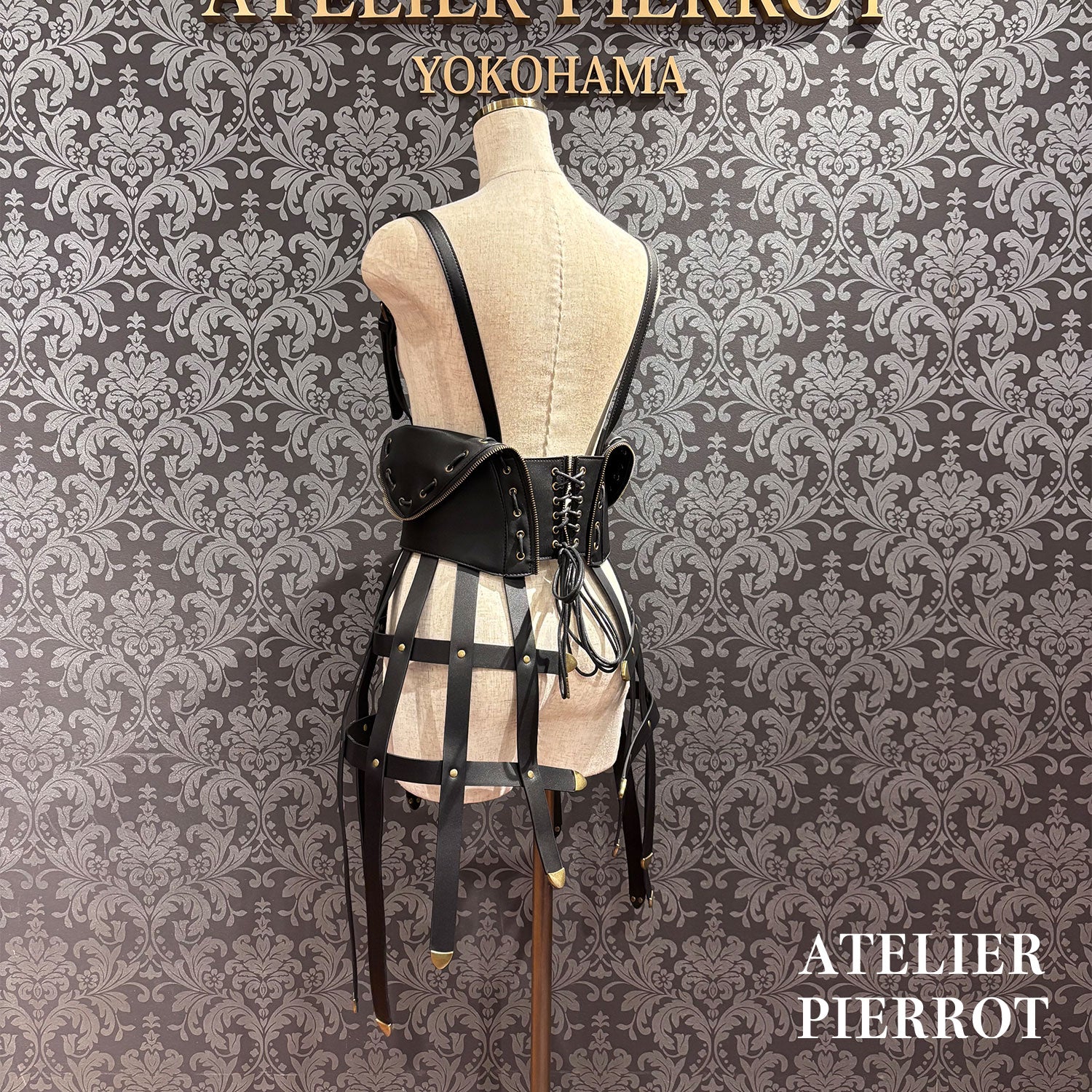 【ATELIER PIERROT】 ★ご予約受付中★Sealed Cage Corset Harness ホワイト/ブラック