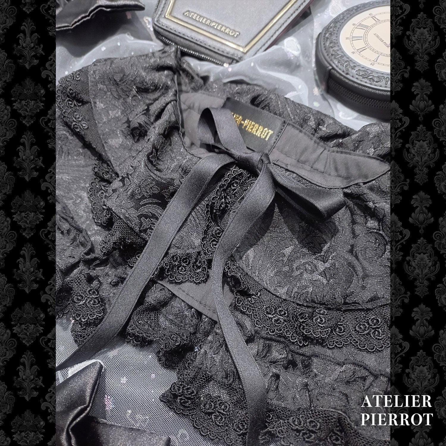 【ATELIER PIERROT】Royal Neko Cape -Gothic Lolita Doll Cape-