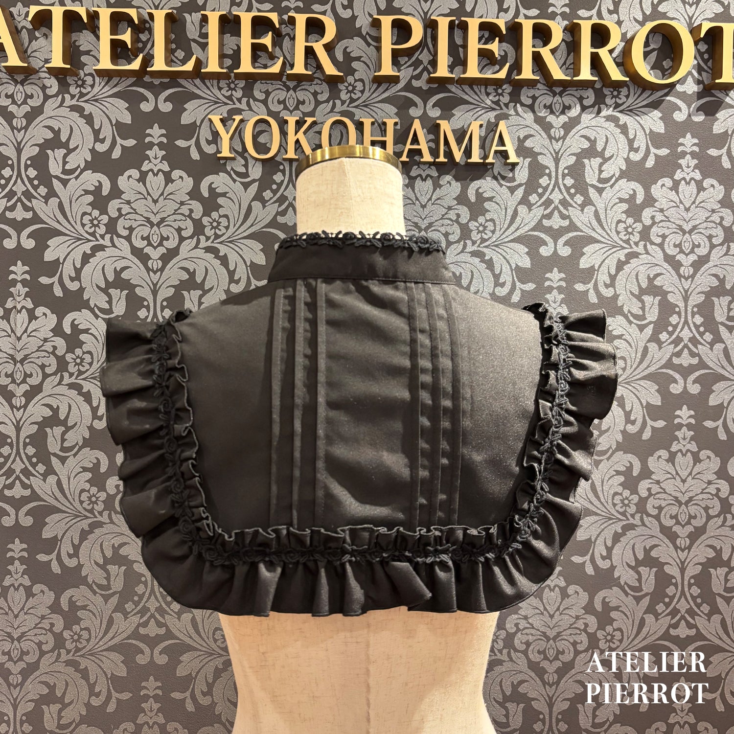 【ATELIER PIERROT】 Stehkragen/StehkragenWhite/Black