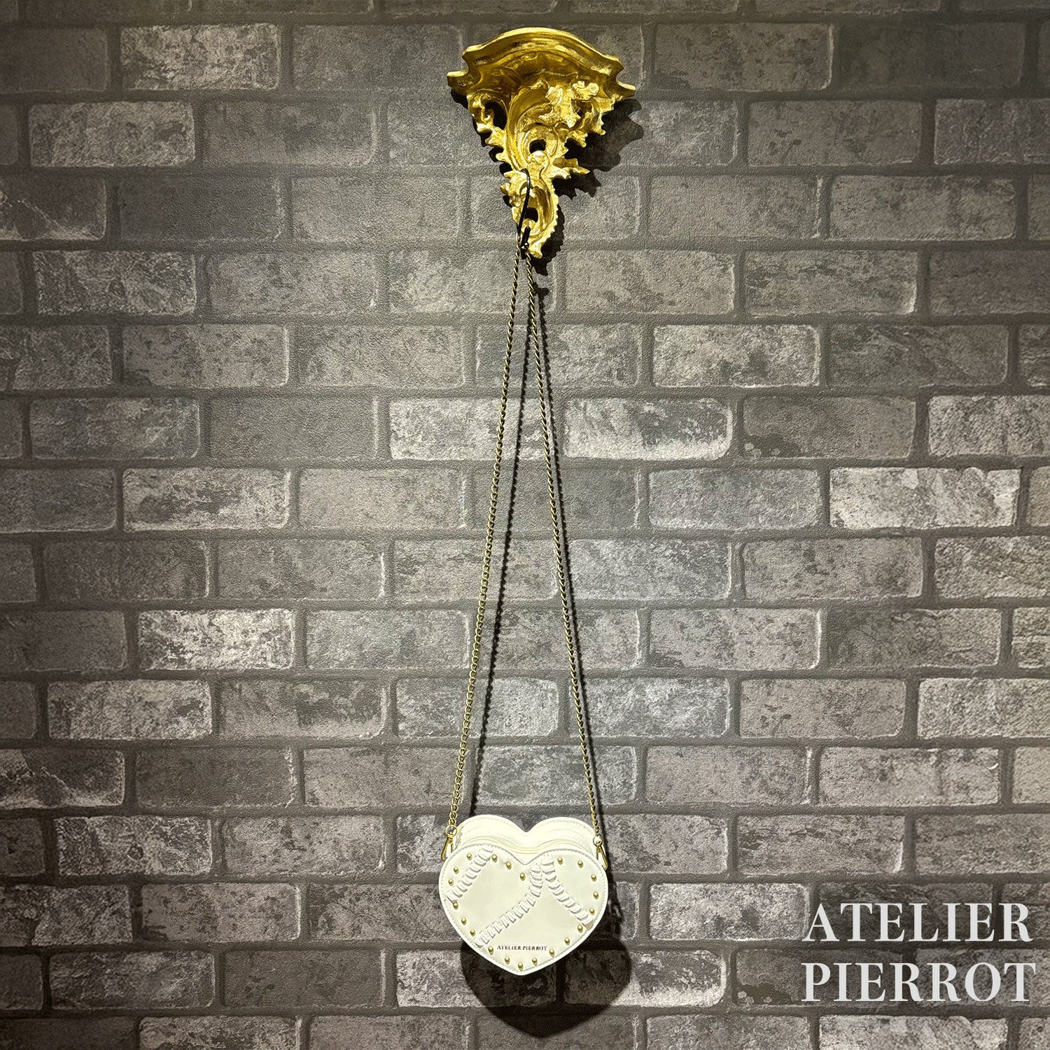 【ATELIER PIERROT】 Mended Heart Shoulder Bag ホワイト/ボルドー/ブラック ★2月中旬発売★