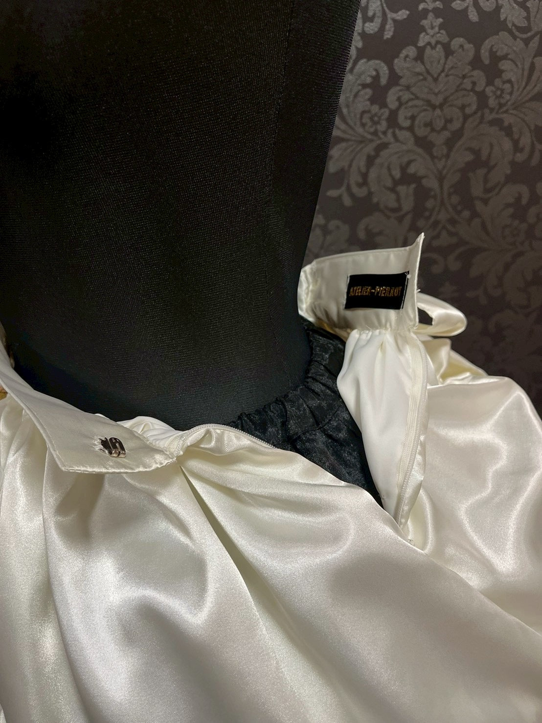 【ATELIER PIERROT】 Eternal Nocturne Bustle Skirt ホワイト/ブラック